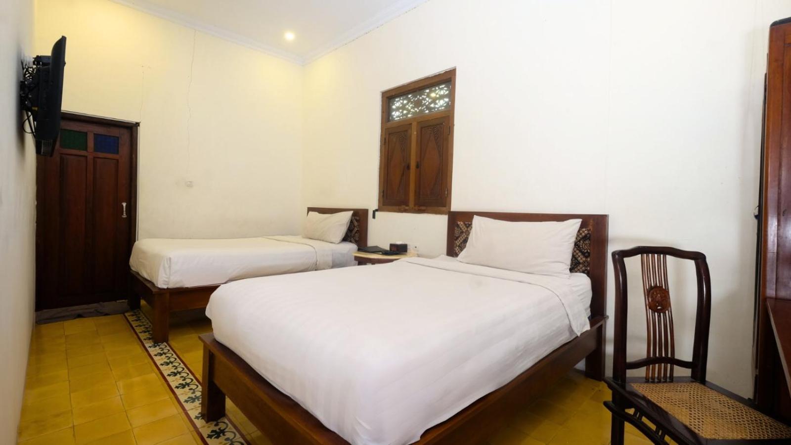 The Mangkoro Hotel By Sinergi Baturetno Exterior photo